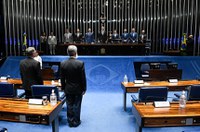 Senado faz homenagem a Siqueira Campos