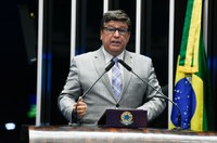 Viana propõe acesso ao FGTS para trabalhadores que se demitem