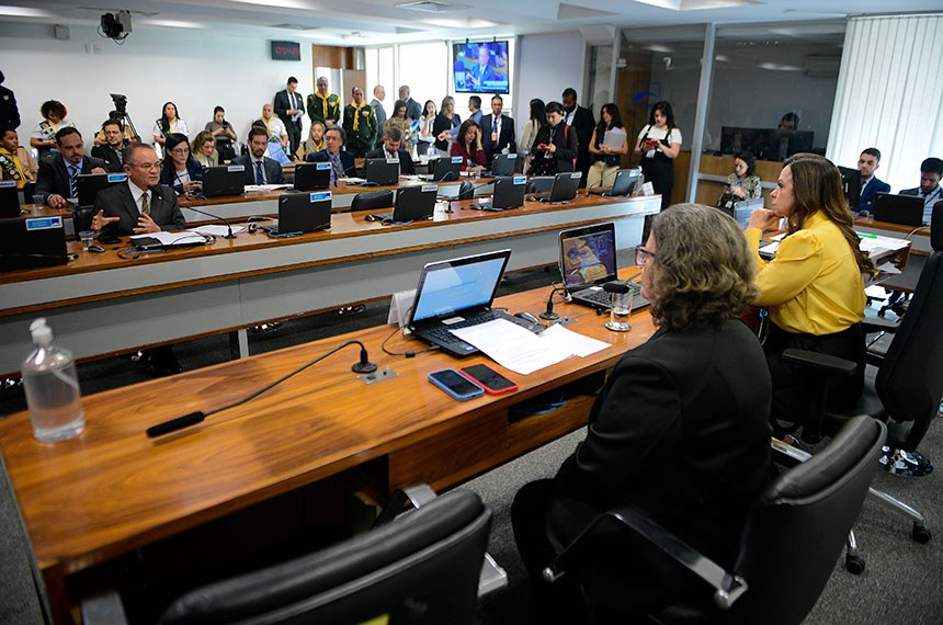 Mesa: 
vice-presidente da CE, senadora Professora Dorinha Seabra (União-TO);
presidente eventual da CE, senadora Teresa Leitão (PT-PE).