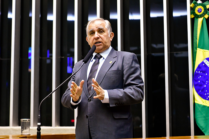 O senador Izalci Lucas destacou o acordo construído para garantir recursos para o reajuste - Foto: Waldemir Barreto/Agência Senado
