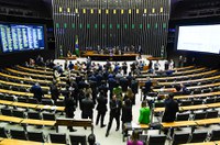 Congresso aprova projeto que garante reajuste para forças de segurança do DF