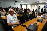 Familiares criticam 'ilegalidades' na prisão dos manifestantes de 8 de janeiro