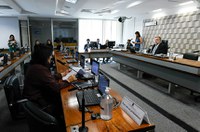 Projeto que impede taxação de doações via pix avança