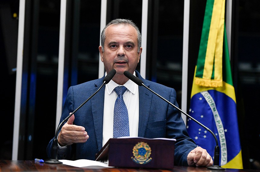 Em discurso, à tribuna, senador Rogerio Marinho (PL-RN).