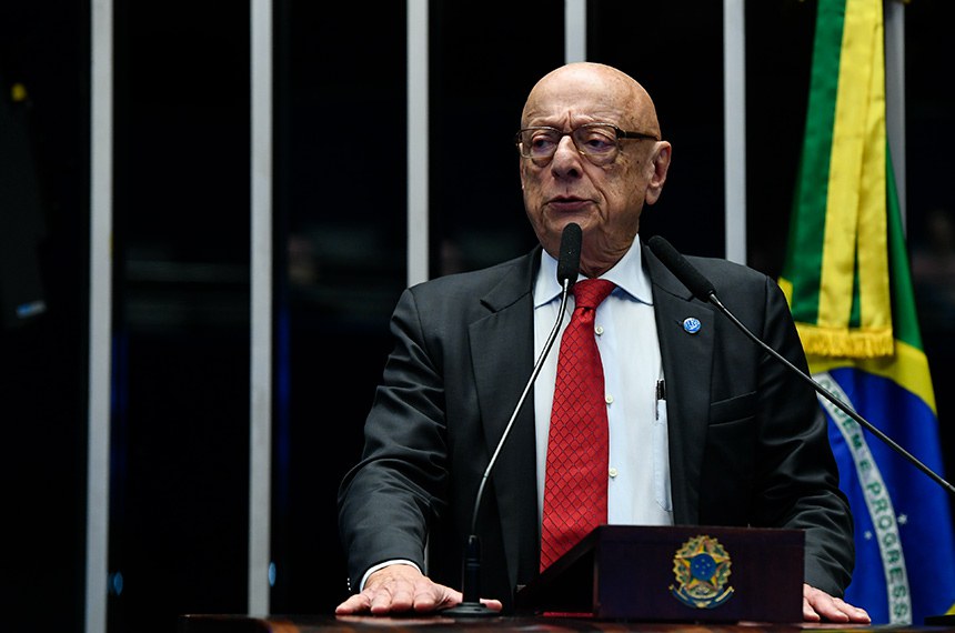 Em discurso, à tribuna, senador Esperidião Amin (PP-SC).