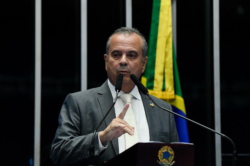 Em discurso, à tribuna, senador Rogerio Marinho (PL-RN).