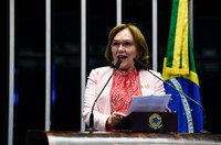 Zenaide Maia propõe voto de aplauso à jogadora de futebol Marta