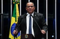 Eduardo Gomes defende debate sobre regulamentação da inteligência artificial