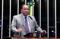 Eduardo Gomes anuncia comissão para estudar projeto sobre inteligência artificial