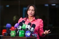 Eliziane defende reconvocação de Silvinei, preso nesta quarta