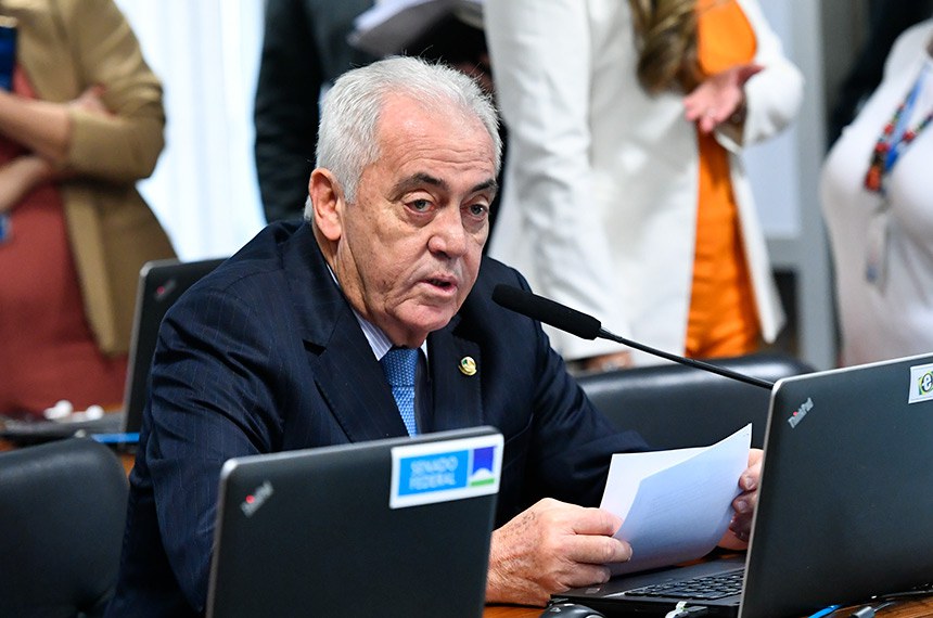 Em pronunciamento, à bancada, senador Otto Alencar (PSD-BA).