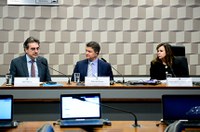 Debatedores elogiam reforma tributária e pedem atenção com recursos da educação