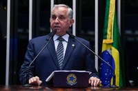 Izalci critica proposta de criação de Guarda Nacional Permanente