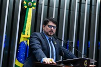 Marcos do Val faz apelo ao STF para devolver suas contas nas redes sociais