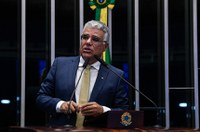Eduardo Girão anuncia ação contra ministro da Justiça junto à PGR