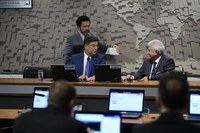 Inteligência Artificial: comissão é instalada e elege Carlos Viana como presidente