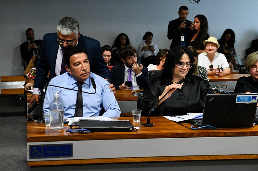 Bancada:
senador Eduardo Girão (Novo-CE); 
senador Magno Malta (PL-ES);
relatora do PL 729/2022, senadora Damares Alves (Republicanos-DF) - em pronunciamento.