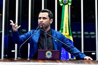 Cleitinho critica proposta de volta do imposto sindical obrigatório