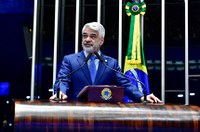 Humberto Costa critica PEC que autoriza venda de plasma humano