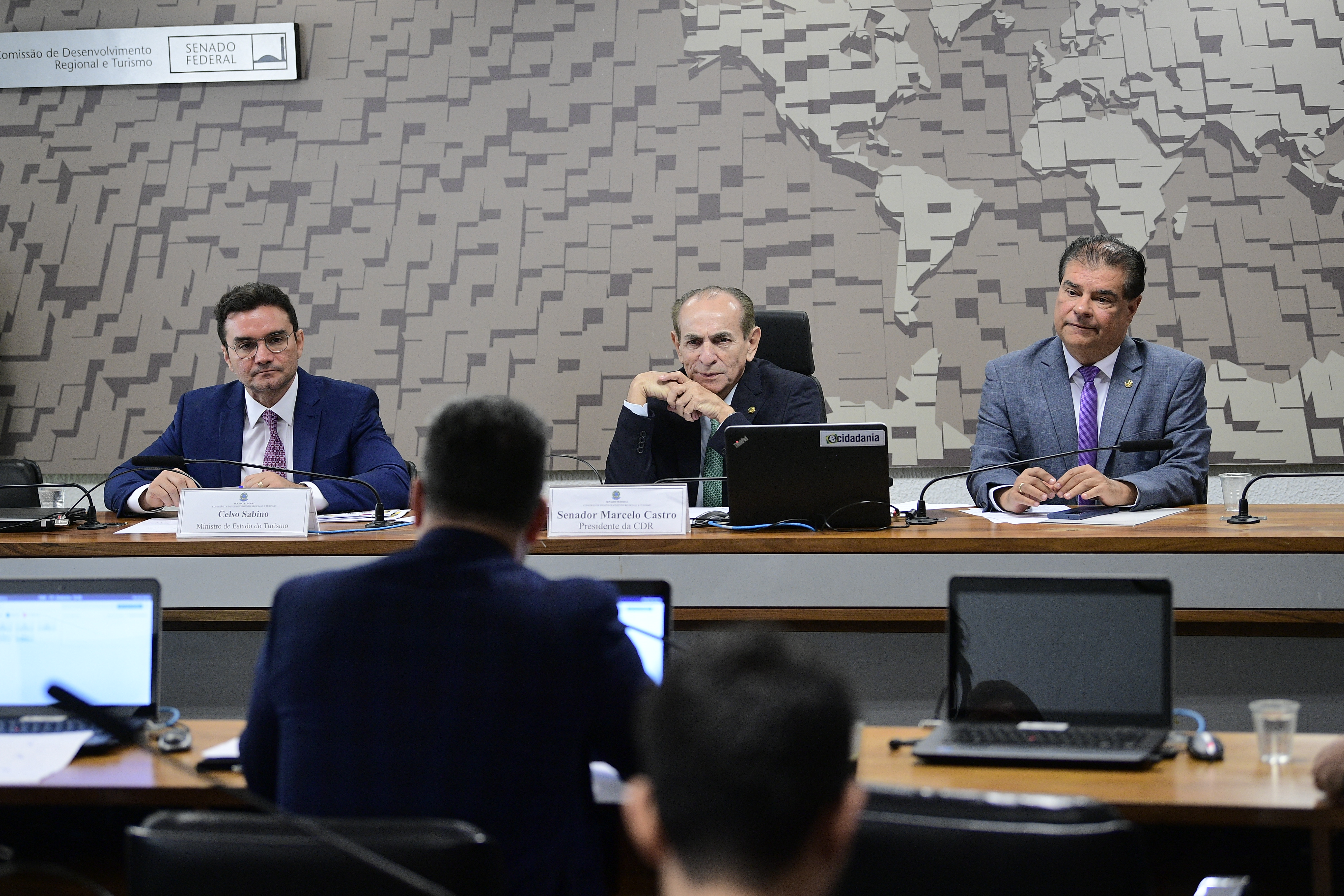 Mesa:
ministro de Estado do Turismo, Celso Sabino;
presidente da CDR, senador Marcelo Castro (MDB-PI);
senador Nelsinho Trad (PSD-MS).