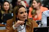 CCJ adia votação sobre comércio de plasma humano