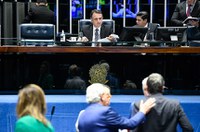 Formação de educadores deve incluir proteção à criança, aprova Senado