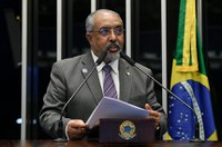 Paulo Paim comemora aprovação do novo arcabouço fiscal