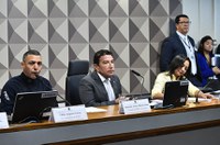 CPMI: ex-comandante da PM fica em silêncio; Eliziane aponta omissão