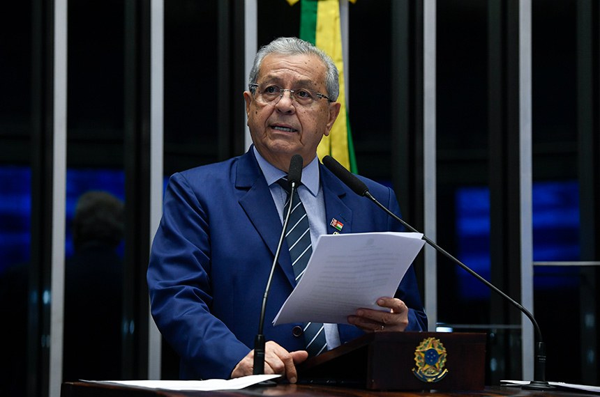 Em discurso, à tribuna, senador Jayme Campos (União-MT).