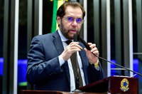 Plínio diz que STF interfere nas atribuições do Congresso Nacional