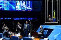 Plenário dá aval a acordo Brasil-Peru sobre trânsito de veículos entre os dois países