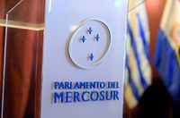 Quem são os senadores e deputados brasileiros no Parlamento do Mercosul