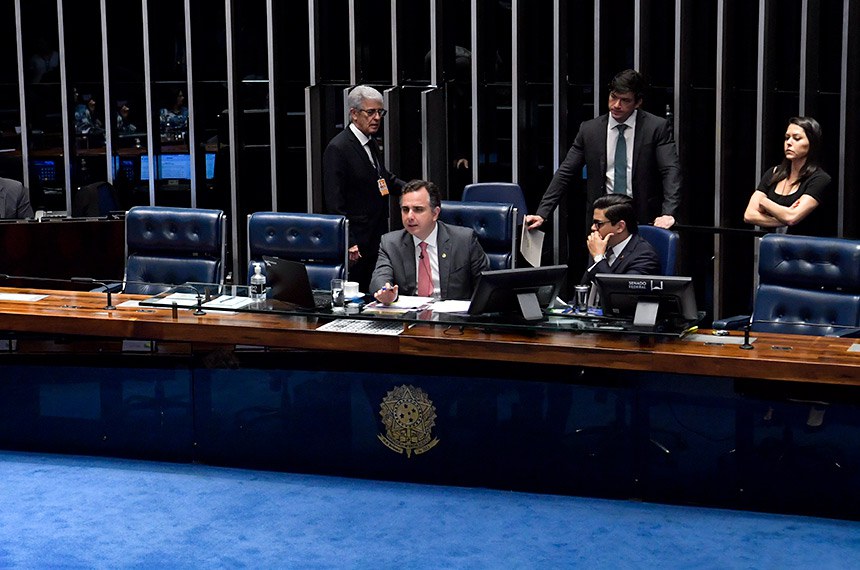 Mesa:  
presidente do Senado Federal, senador Rodrigo Pacheco (PSD-MG), conduz sessão; 
secretário-geral da Mesa do Senado Federal, Gustavo A. Sabóia Vieira.