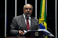 Paim lamenta tragédia causada pela chuva no RS