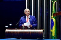 Jayme Campos celebra aprovação de mais recursos para segurança nas fronteiras