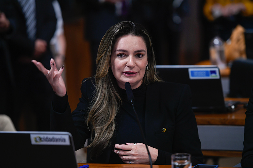 Augusta Brito apontou a violência política contra as mulheres no âmbito das plataformas digitais - Foto: Edilson Rodrigues/Agência Senado