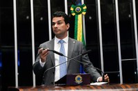 Irajá quer explicações sobre envolvimento do governador do TO com investigado