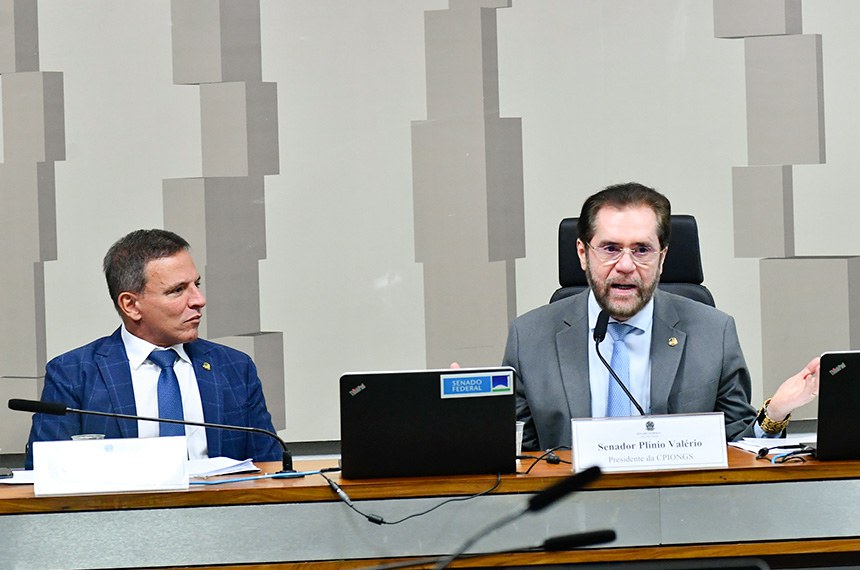 Mesa:
relator da CPIONGS, senador Marcio Bittar (União-AC);
presidente da CPIONGS, senador Plínio Valério (PSDB-AM).