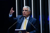 Girão: matéria de revista desrespeita cristãos e reforça 'campanha antinatalista'