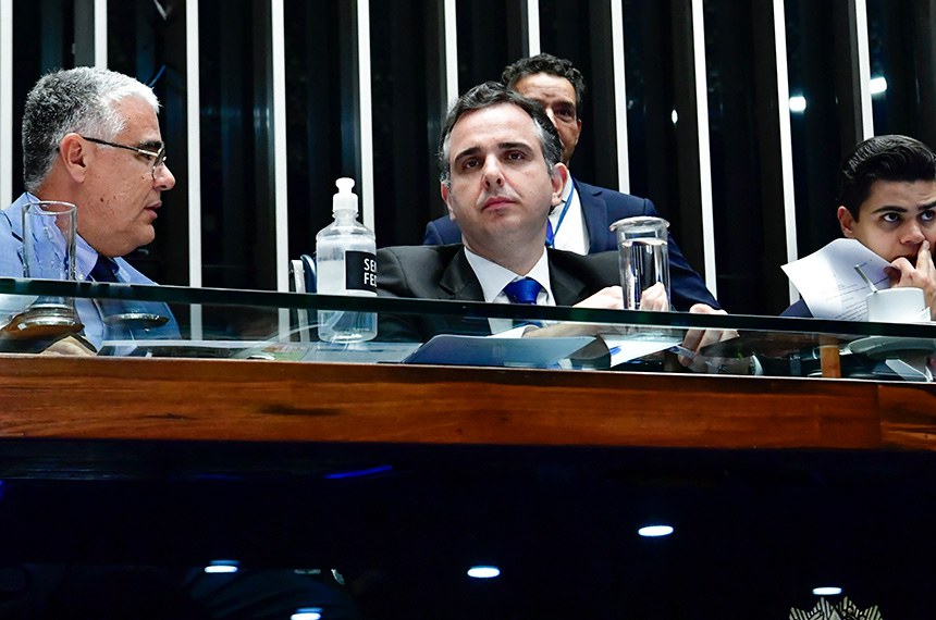 Mesa:
senador Eduardo Girão (Novo-CE);
presidente do Senado Federal, senador Rodrigo Pacheco (PSD-MG); 
secretário-geral da Mesa do Senado, Gustavo A. Sabóia Vieira.
