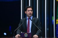 Relator de texto que limita juros do cartão, Rodrigo Cunha vê superendividamento