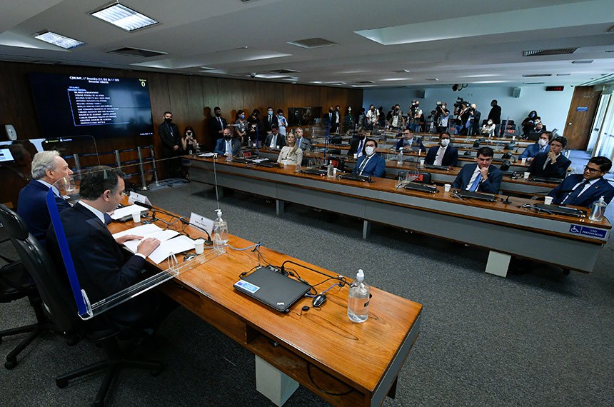 Bancada:
senador Alexandre Silveira (PSD-MG);
relatora da comissão de juristas, Fabiane Pereira de Oliveira;
membro do Conselho Nacional de Justiça (CNJ), Luiz Fernando Bandeira de Mello Filho;
secretário-geral da Mesa do Senado, Gustavo A. Sabóia Vieira.