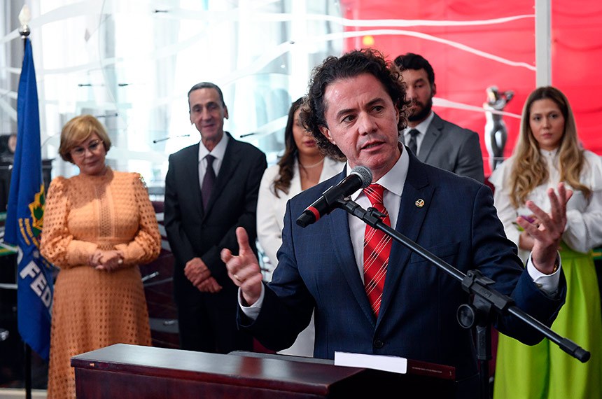 Em discurso, presidente em exercício do Senado Federal, senador Veneziano Vital do Rêgo (MDB-PB).