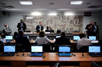 Debatedores divergem sobre 'fantasy games' no marco dos jogos eletrônicos —  Senado Notícias