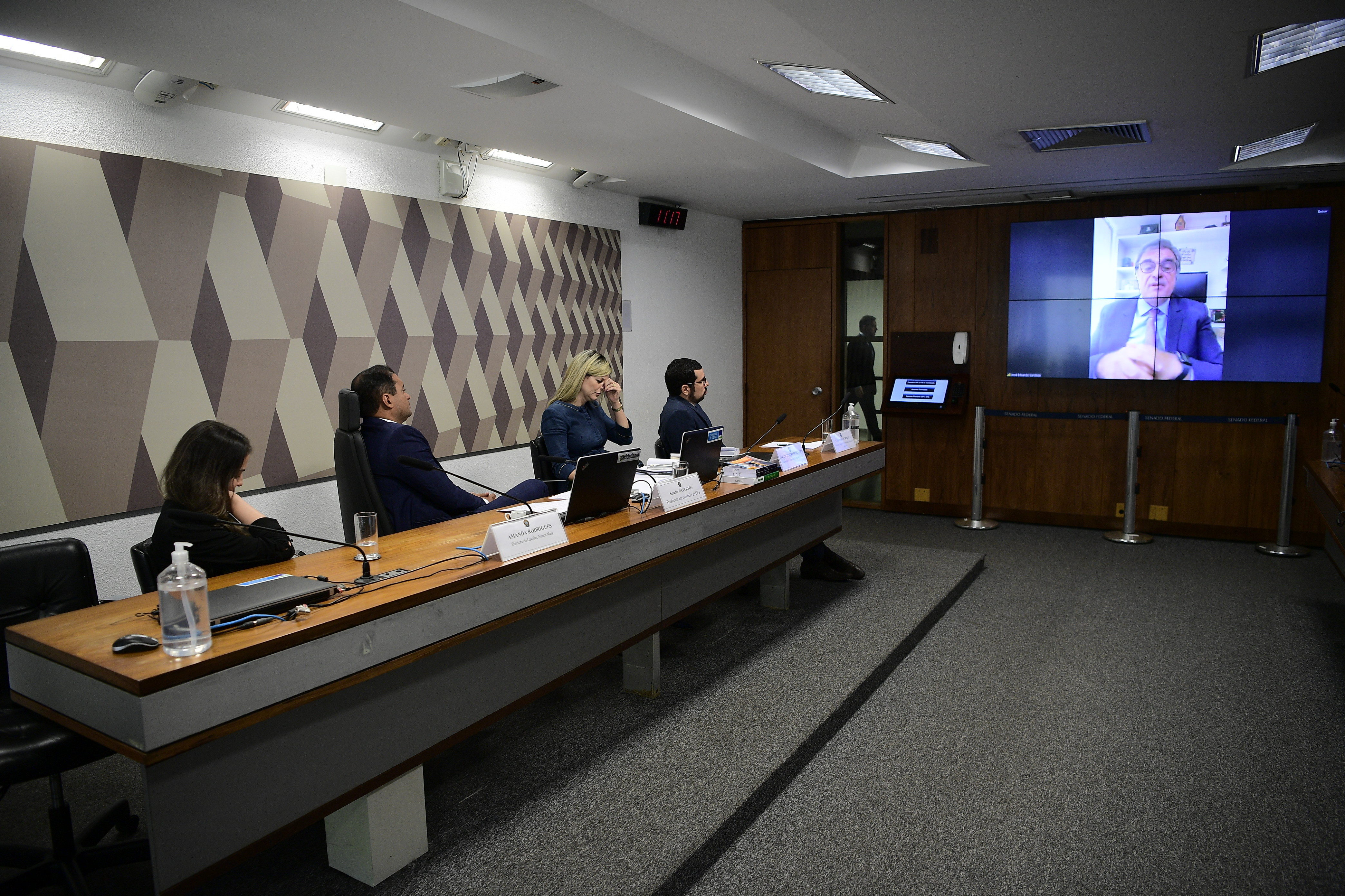 Em pronunciamento, via videoconferência,  jurista, Ex-Ministro da Justiça e Ex-Advogado-Geral da União do Brasil, José Eduardo Cardozo.