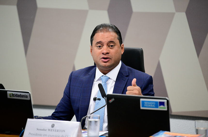 O senador Weverton (PDT-MA) foi o relator na CCJ - Foto: Pedro França/Agência Senado