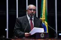 É fundamental educar a população sobre os impactos ambientais, diz Paim