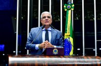 Girão relata denúncias contra governo Lula e STF em encontro na Argentina