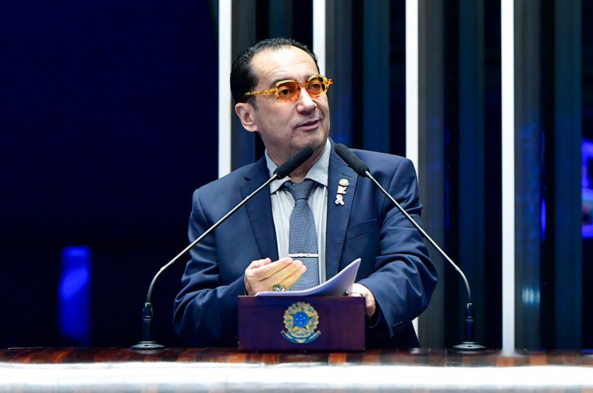 Em discurso, à tribuna, senador Jorge Kajuru (PSB-GO).