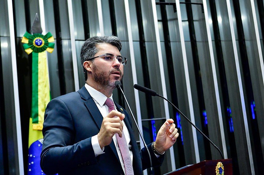 Em discurso, à tribuna, senador Marcos Rogério (PL-RO).